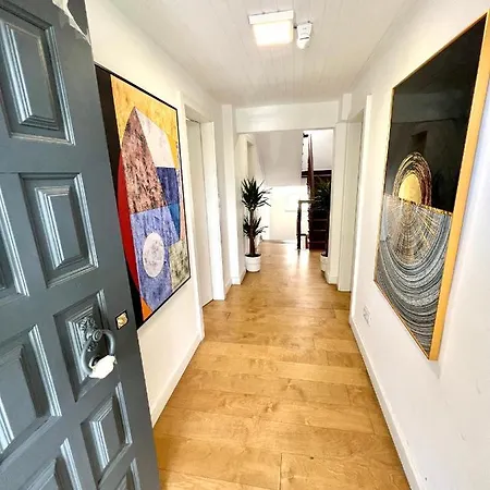 Suites 8 With Private Bathroom And Terrace Vendégház